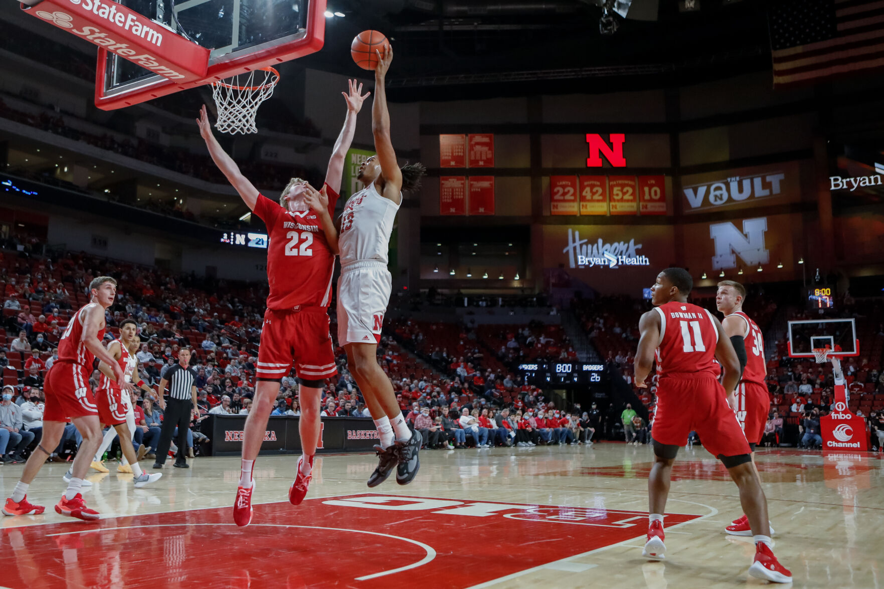 Basketball vs. Wisconsin Photo No. 10